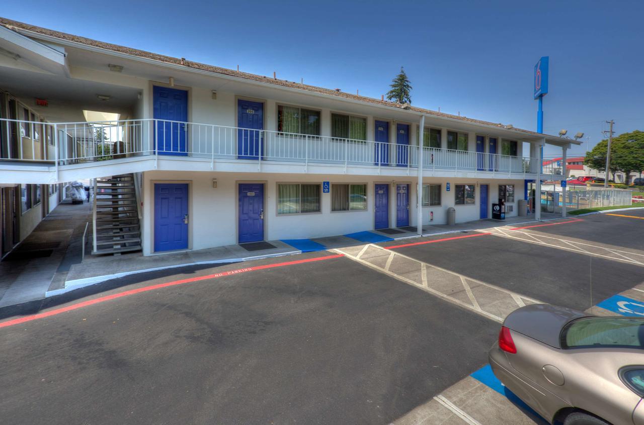 Motel 6-Tigard, Or - Portland South - Lake Oswego Esterno foto
