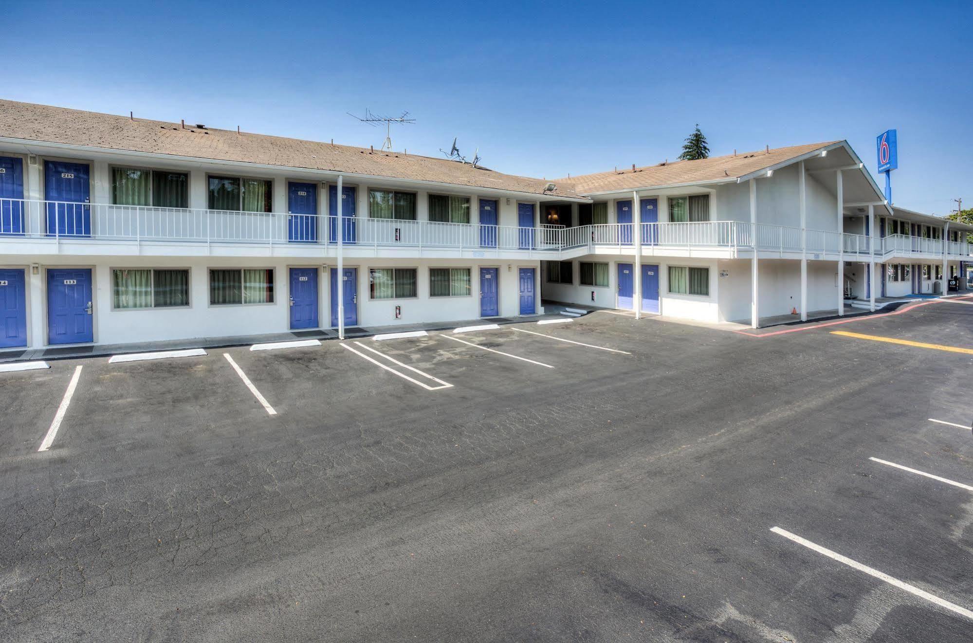 Motel 6-Tigard, Or - Portland South - Lake Oswego Esterno foto