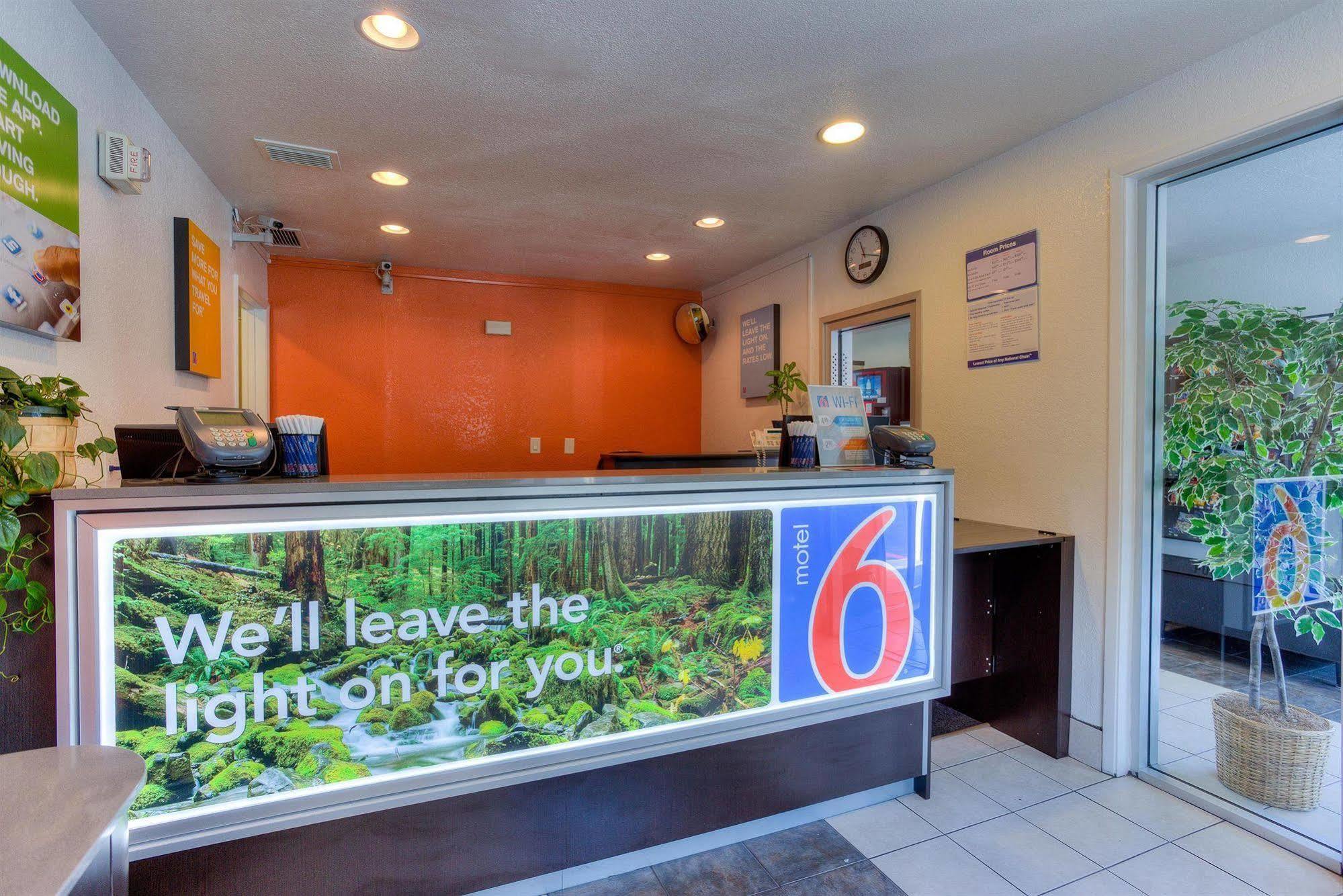 Motel 6-Tigard, Or - Portland South - Lake Oswego Esterno foto
