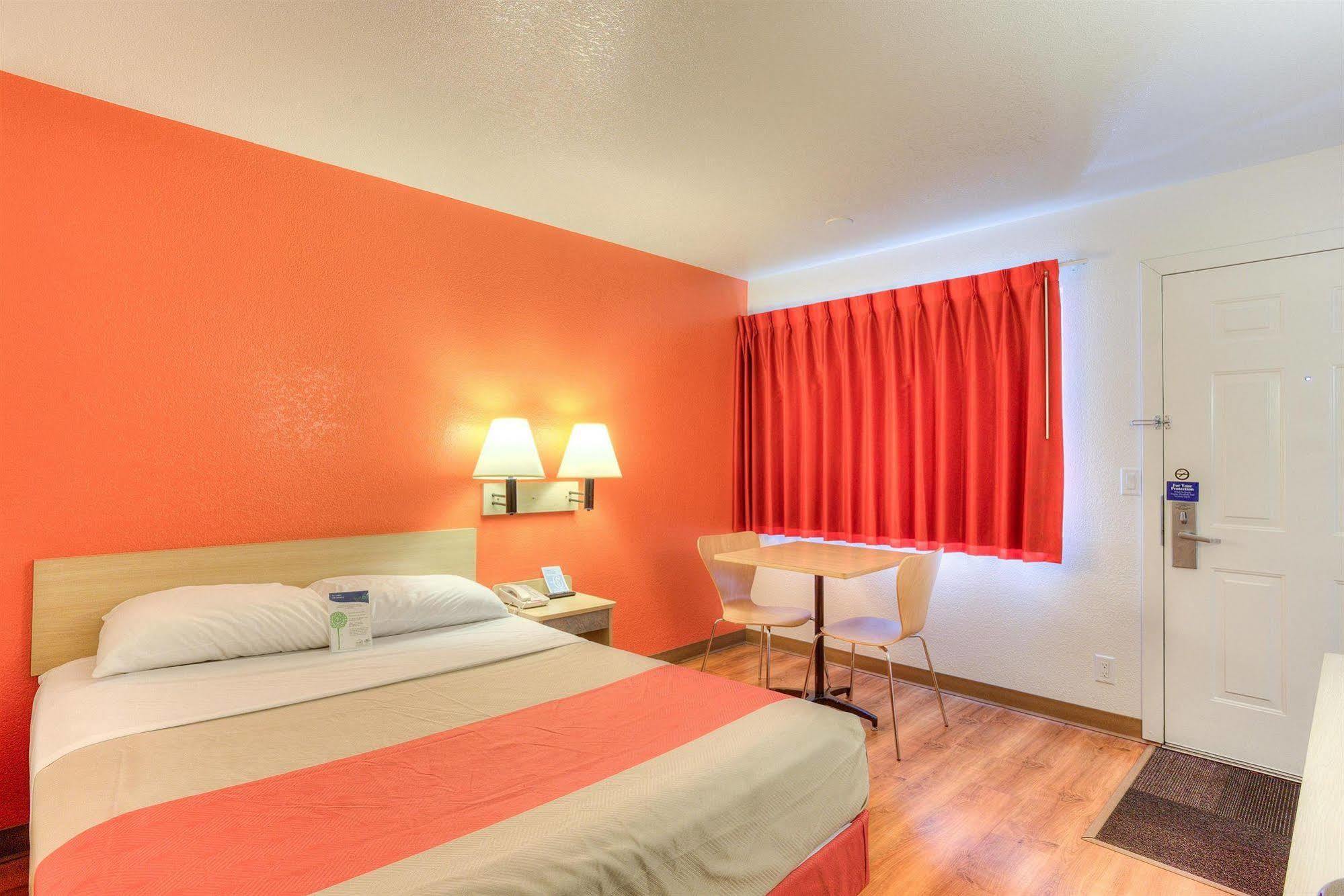 Motel 6-Tigard, Or - Portland South - Lake Oswego Esterno foto