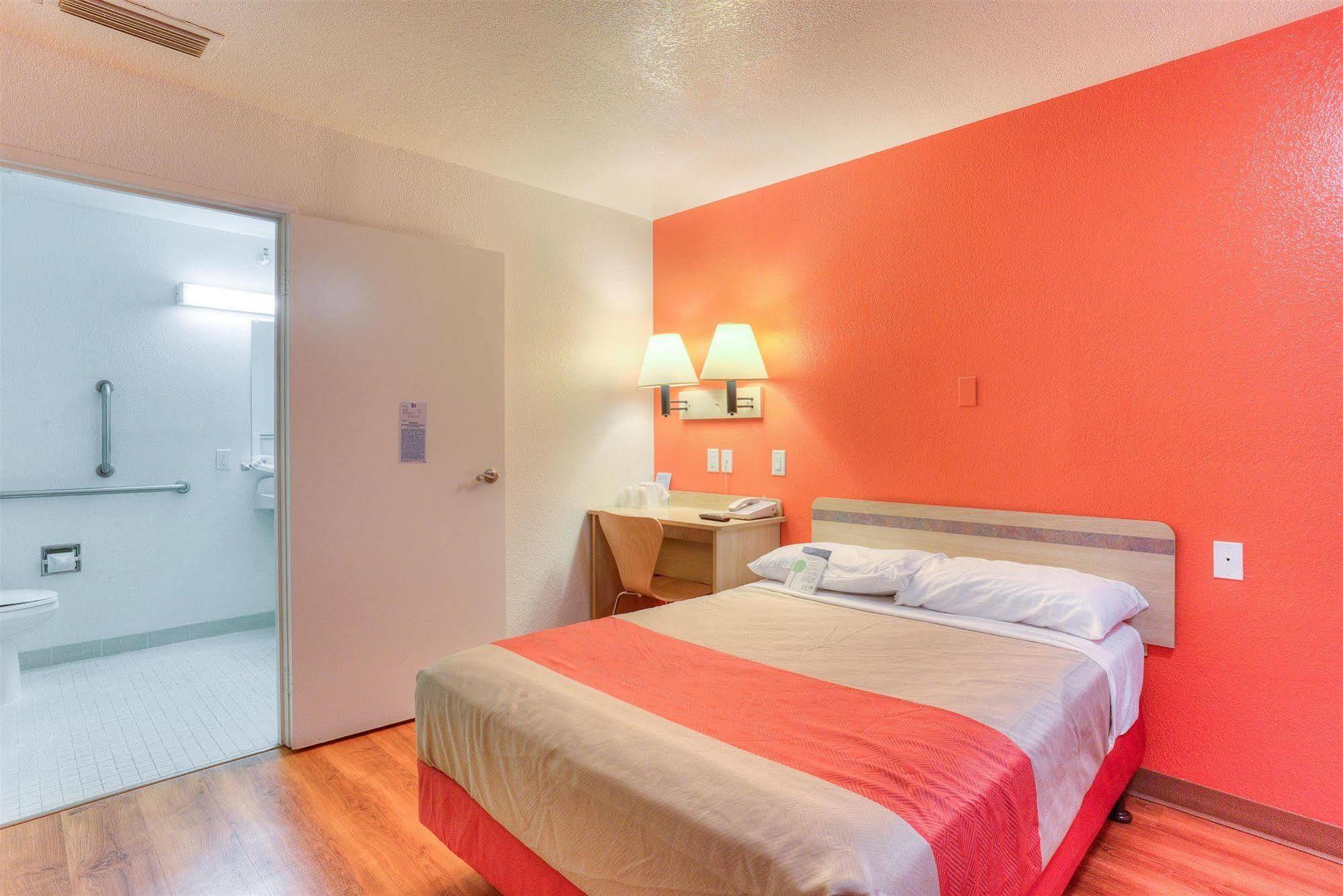 Motel 6-Tigard, Or - Portland South - Lake Oswego Esterno foto